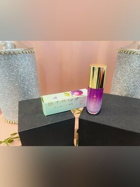 BYROE NEWYORK Purple Radiance Lip Oil with Gold Cap